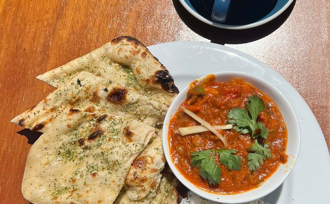 Enjoy Indian, Vegetarian options, Gluten Free options, Restaurant, Free wifi, Indoor & outdoor seating, $$, Families, Date night, Local cuisine and Groups cuisine at Curry Lounge in Raumati, Kapiti Coast