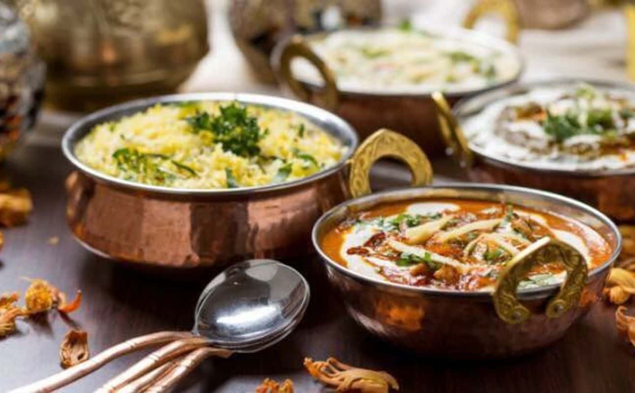 Enjoy Indian, Fine dining and Seafood cuisine at Royal Tandoor in Redwood, Christchurch