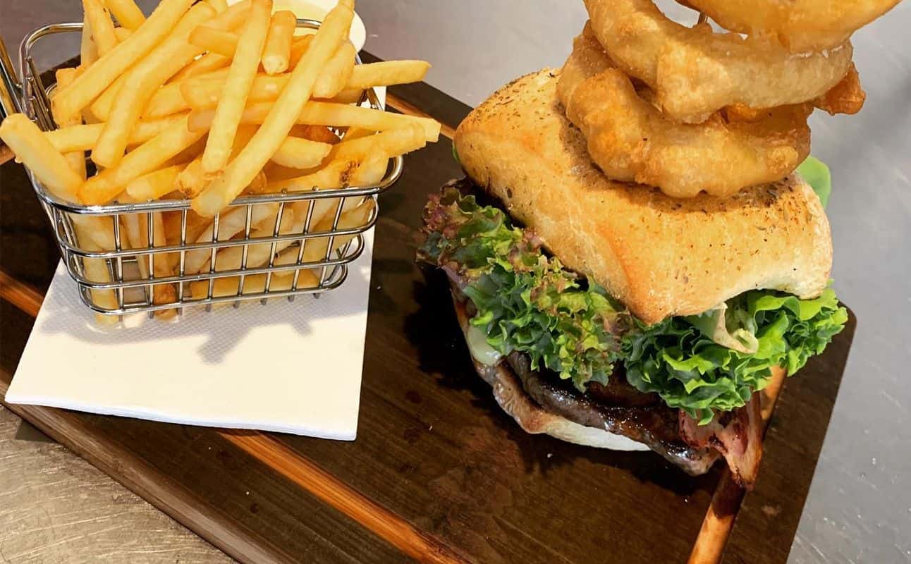 Enjoy New Zealand, Burgers, Pizza, Family, Vegetarian options, Gluten Free options, Cafe, Highchairs available, Table service, Indoor & outdoor seating, Child friendly, $$$, Groups and Families cuisine at Black Rabbit Kitchen & Bar in Bannockburn, Otago